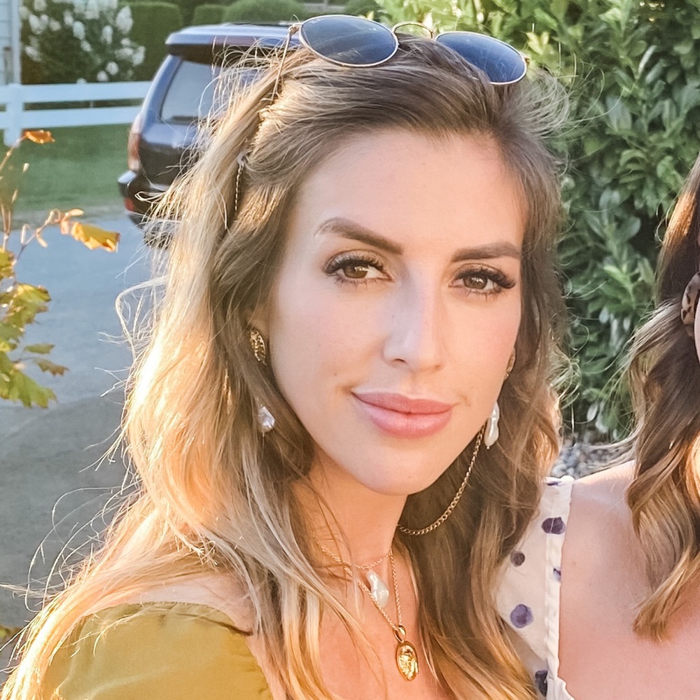 Meet your Posher, Laura
